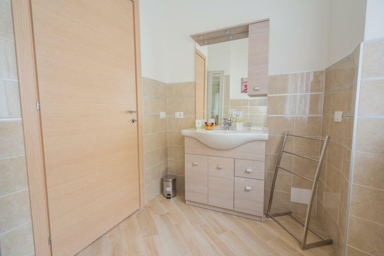 Family Apartment London Verona Ngoại thất bức ảnh