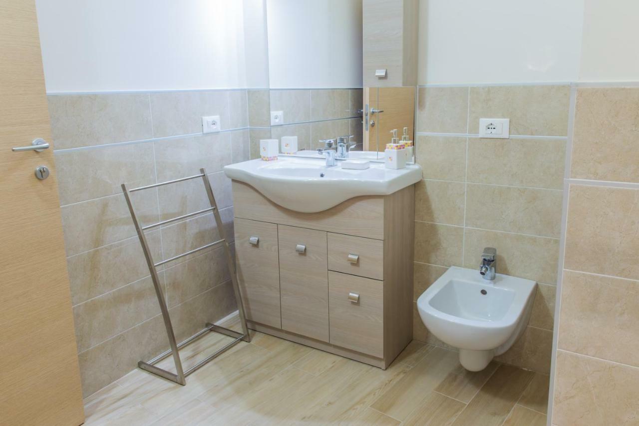 Family Apartment London Verona Ngoại thất bức ảnh