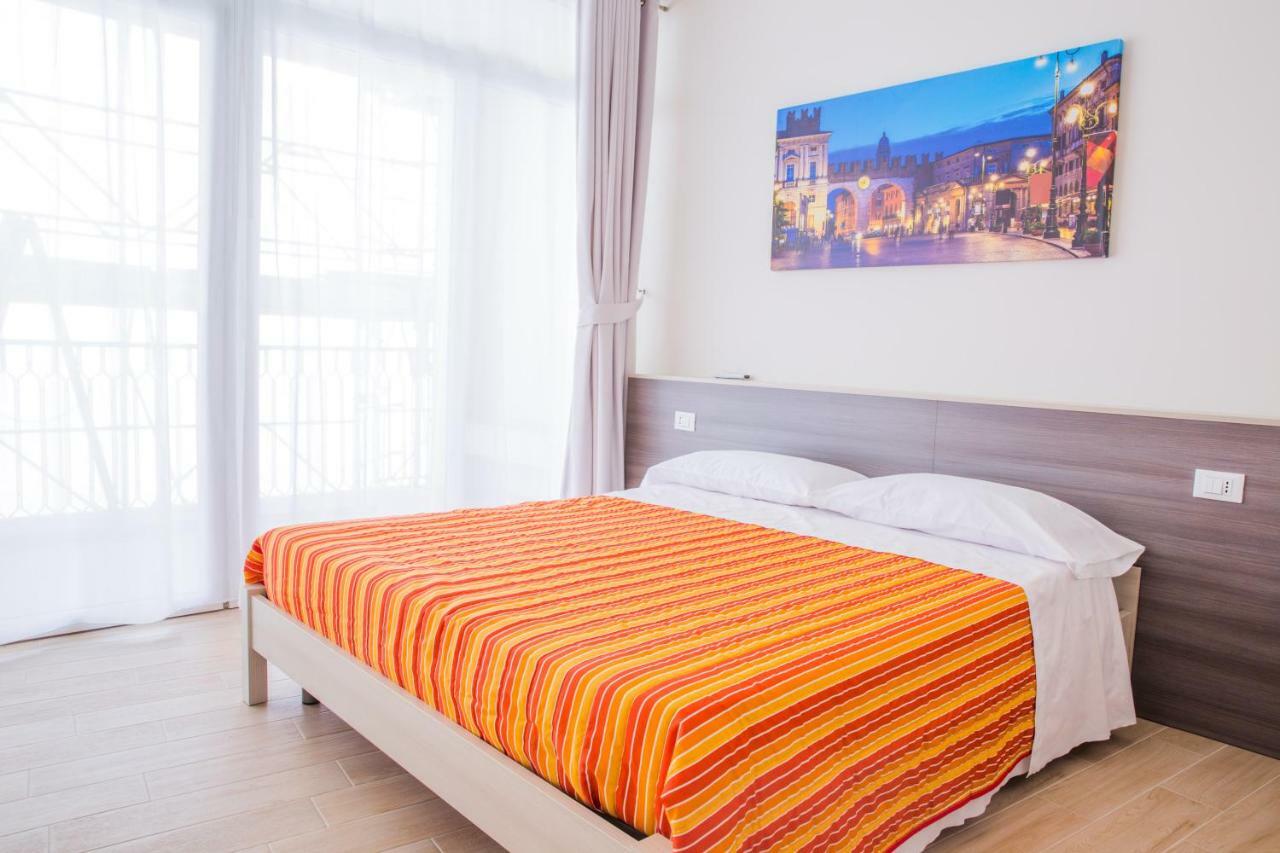 Family Apartment London Verona Ngoại thất bức ảnh