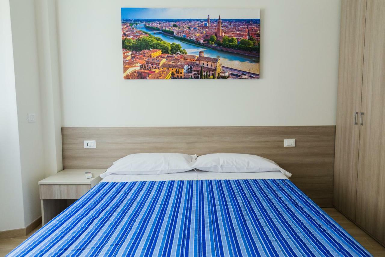 Family Apartment London Verona Ngoại thất bức ảnh