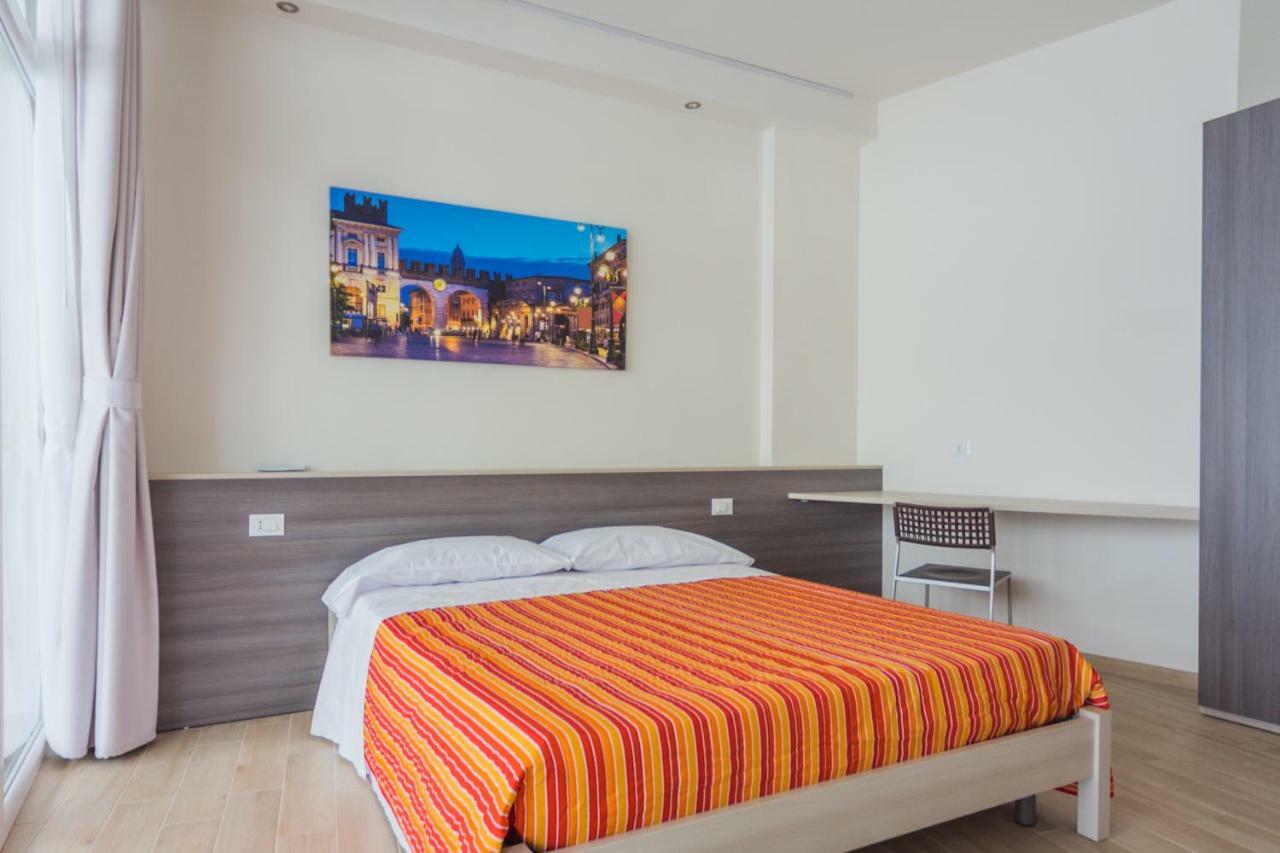 Family Apartment London Verona Ngoại thất bức ảnh