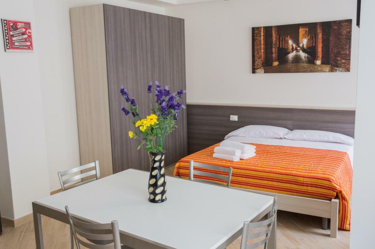 Family Apartment London Verona Ngoại thất bức ảnh