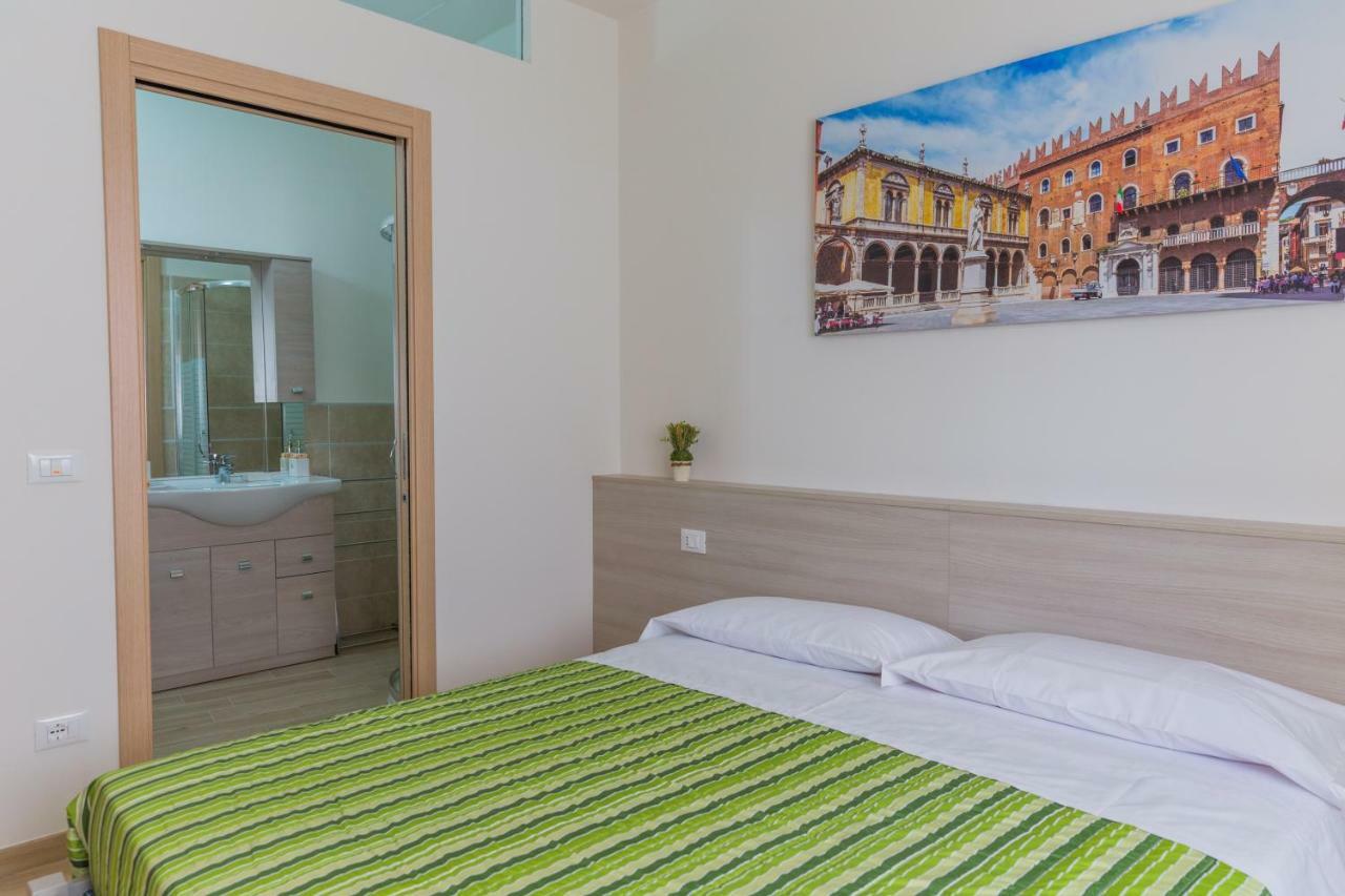 Family Apartment London Verona Ngoại thất bức ảnh